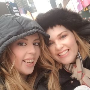 Meet your Posher, Emaley